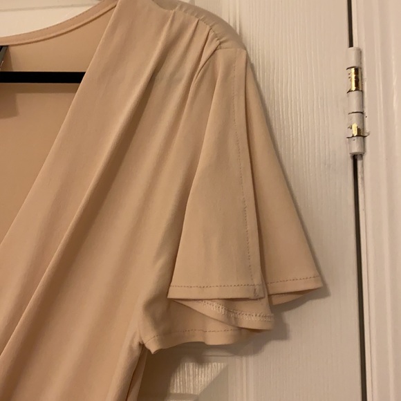 Blush faux-wrap dress by Mirabelli - Picture 3 of 3